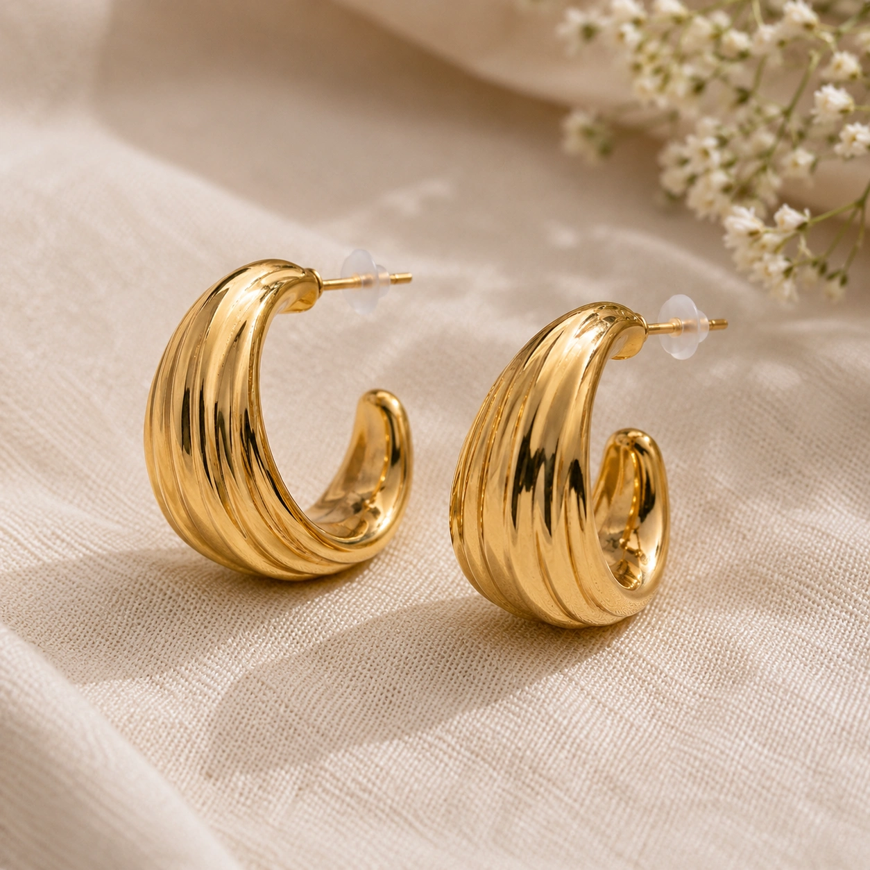 Auric Curve Hoop Earrings
