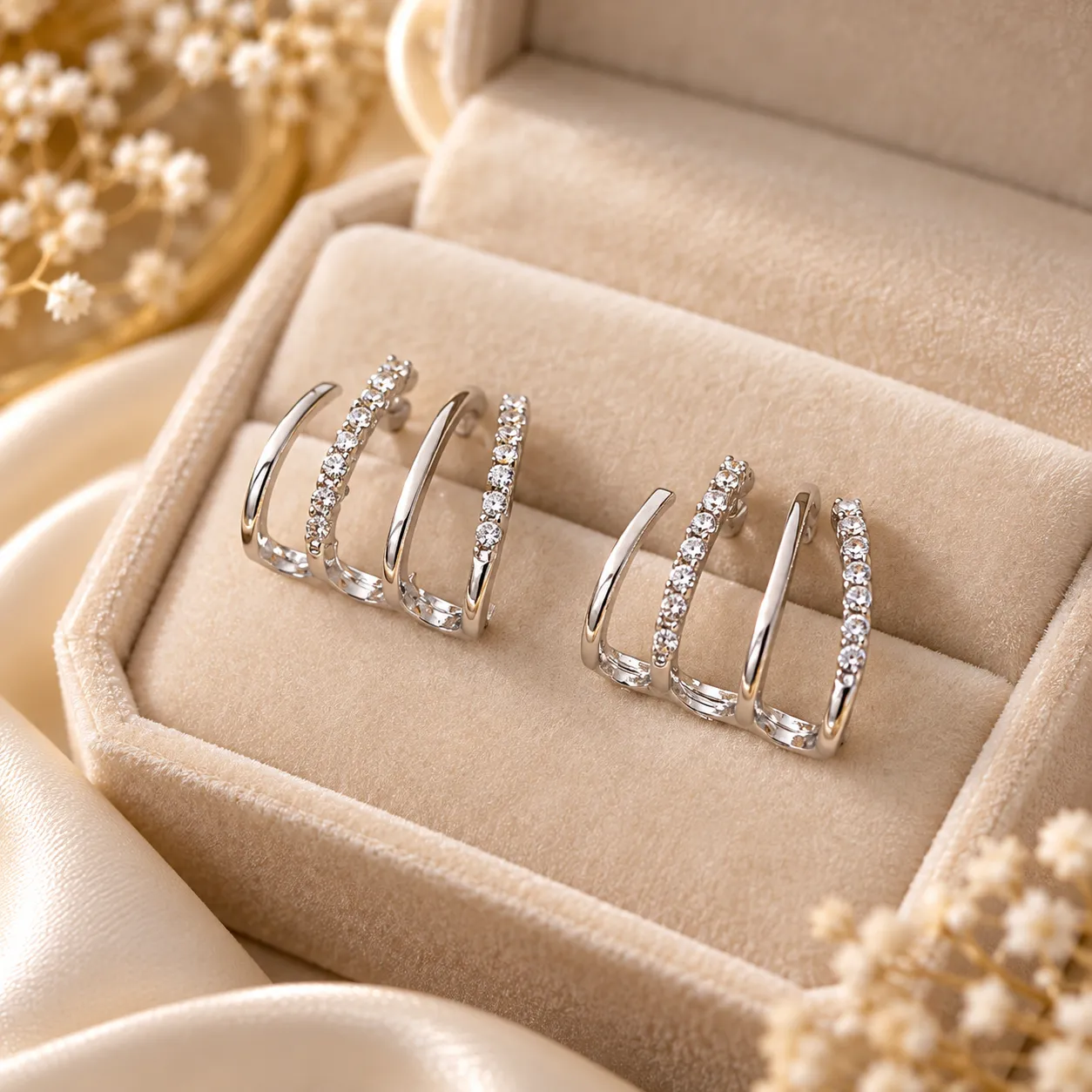 Éclat Double Curve Earrings - Image 2